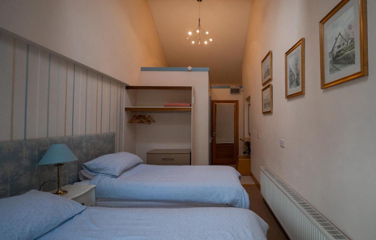 Surlingham Lodge Studio Large Family Cottage NWI Extérieur photo